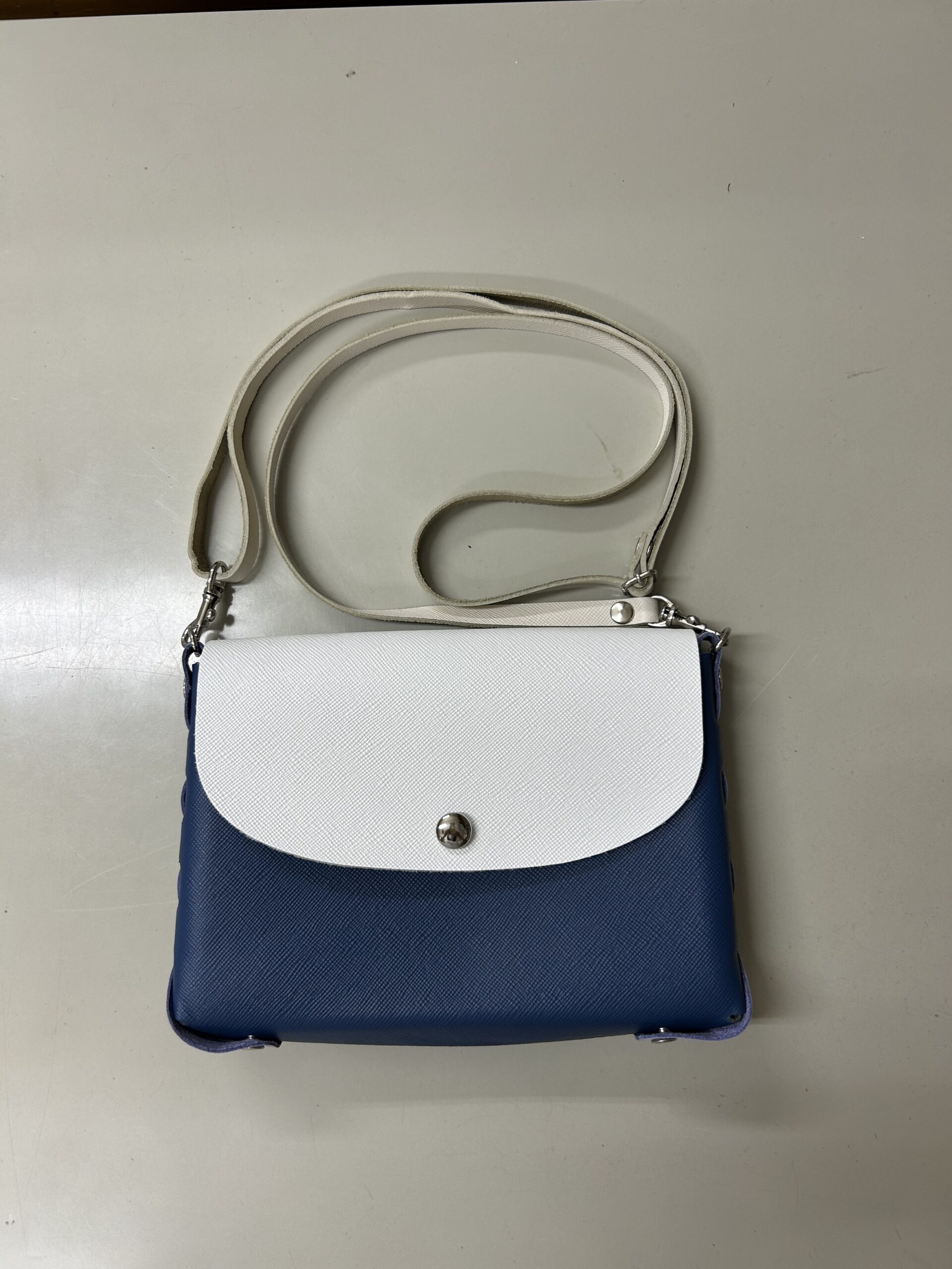 『世界で1つだけの本革を使ったショルダーバッグ作り体験!』作品集 #02