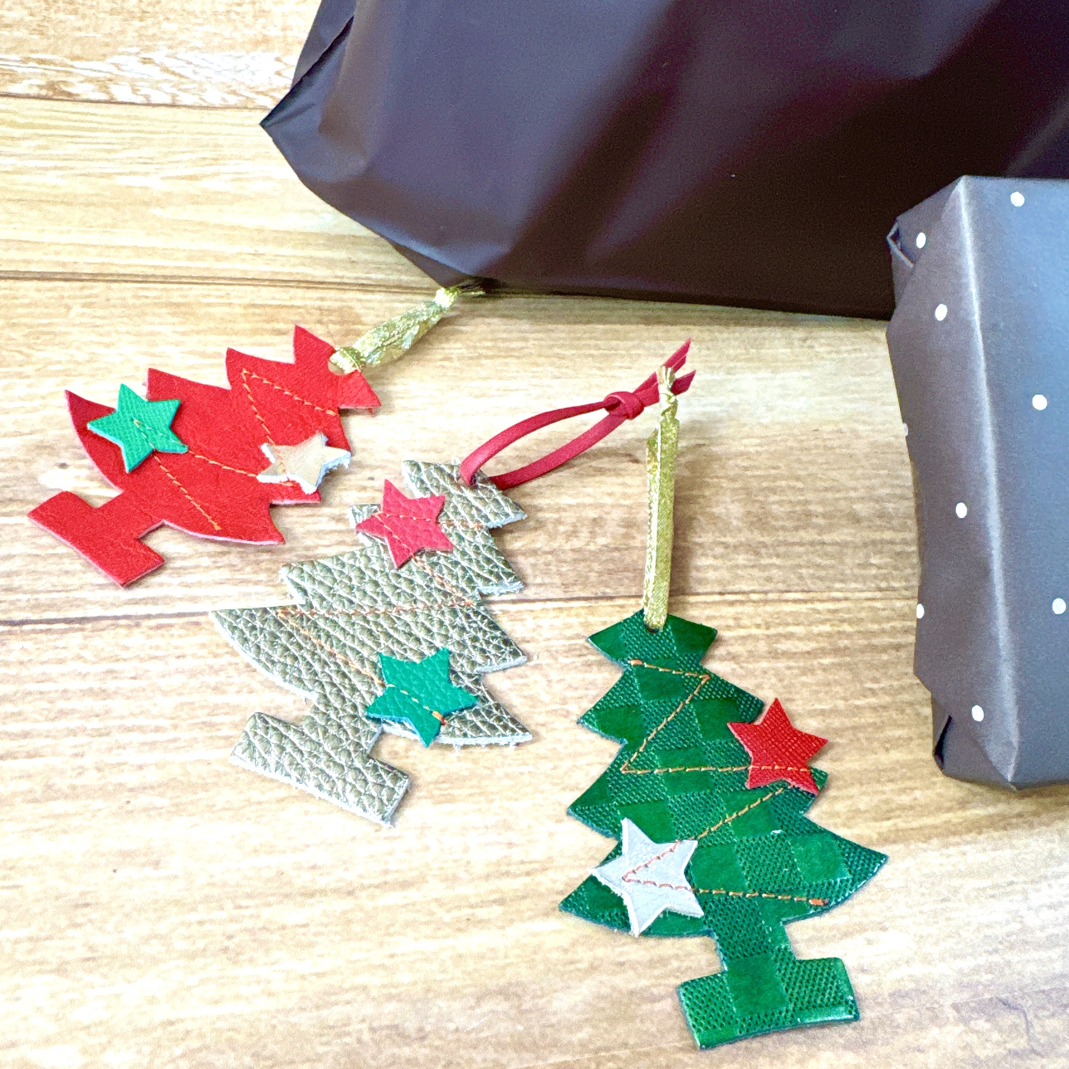 クリスマスラッピング始めました！